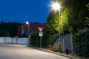 veřejné osvětlení v ulici obce